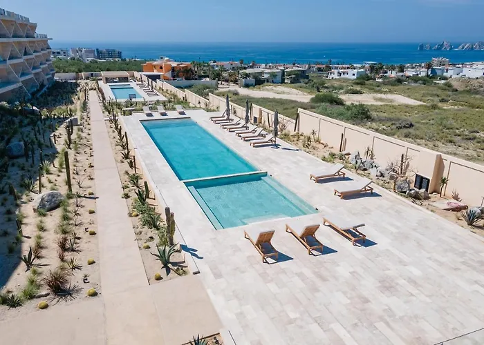 Mistiq Cabos Luxury Apartments By Paramo