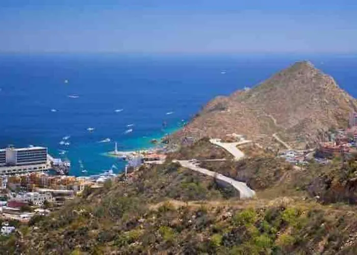 Casa Moderna en Zona Céntrica Ideal para Explorar Cabo