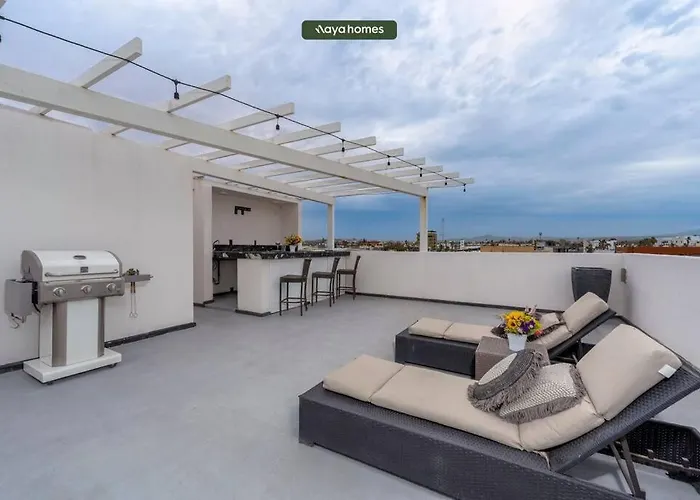 Luxury Condo In The Heart Of The Marina