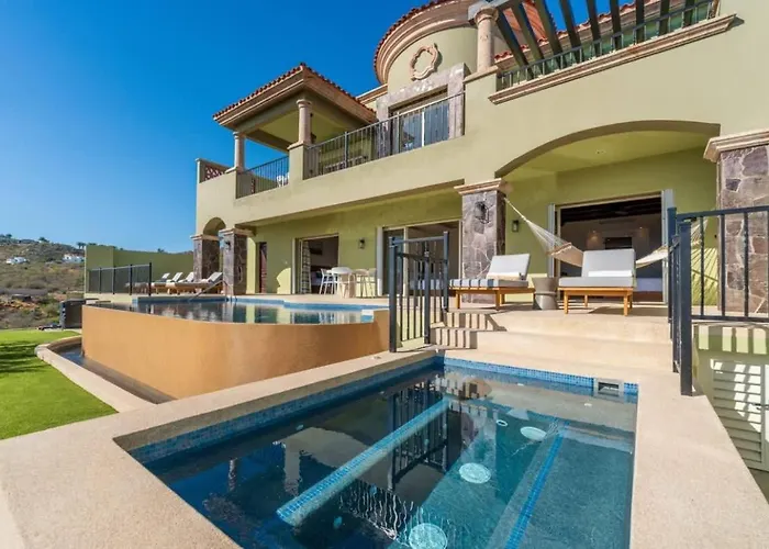 4Bd Oceanfront Montecristo Estates Villa