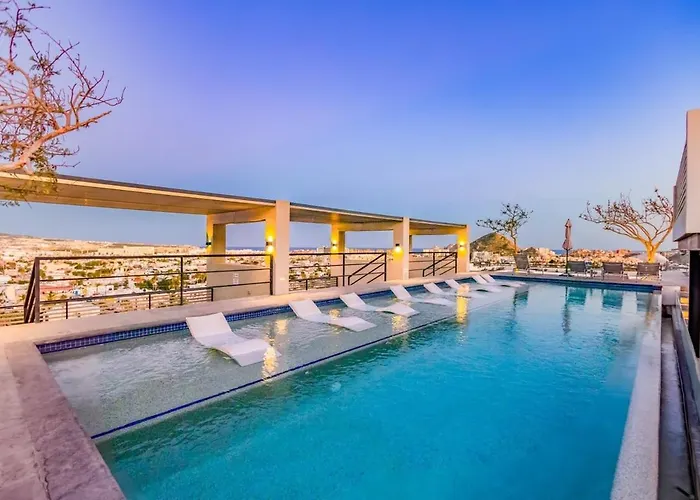 Cabo Penthouse Rooftop Pool Walk To Marina