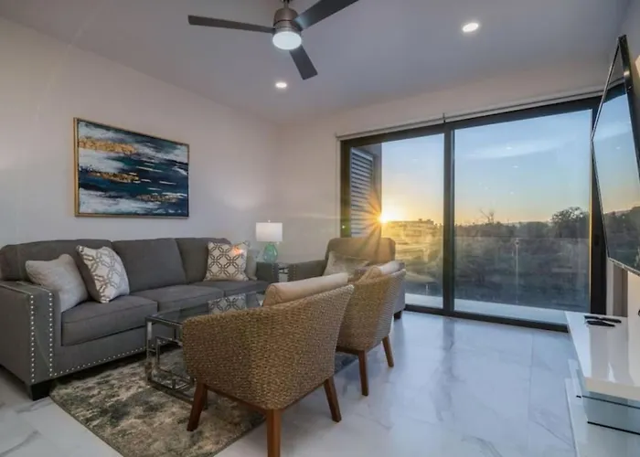 Find Peace In This 2 Bd Condo