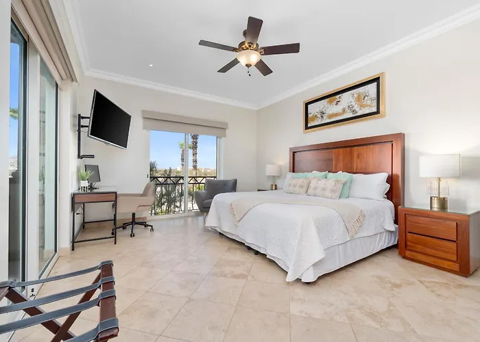Condo Paraiso - Luxurious New Condo 300Mt From The Beach