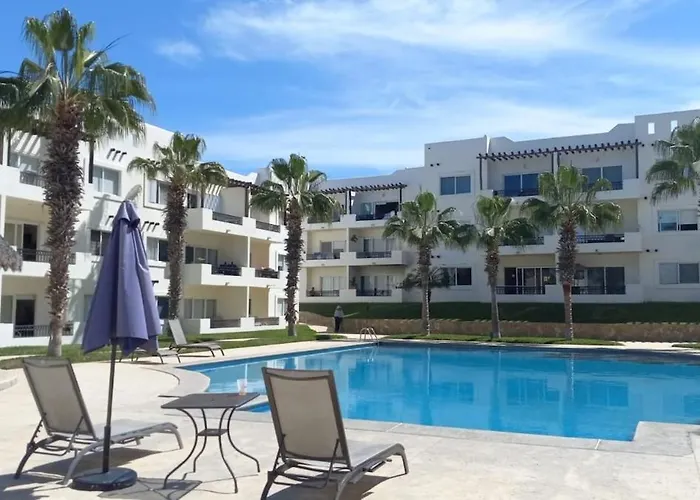 Stunning Apartment, With Pools