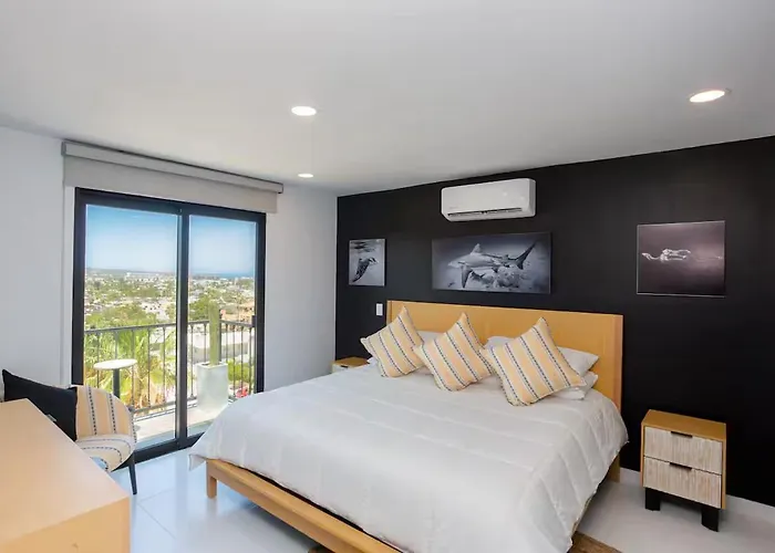 Ocaso Haus - King Penthouse Retreat