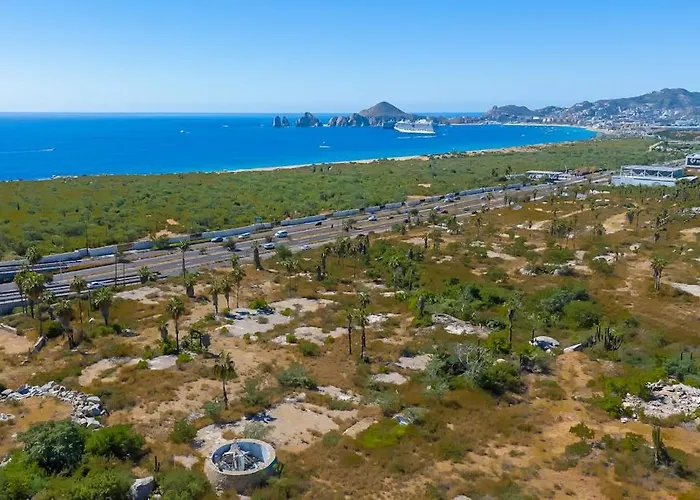 Stunning Oceanfront Luxury Apartment With Spacious Balcony- Perfect For Families