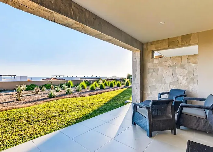 Modern Apartment With Ocean View, Pool, Patio, Tennis & Gym