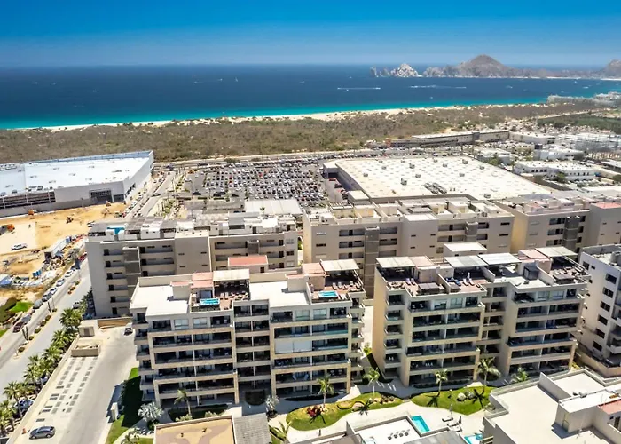 Stunning 2 Bedroom - Pool - Awesome Amenities