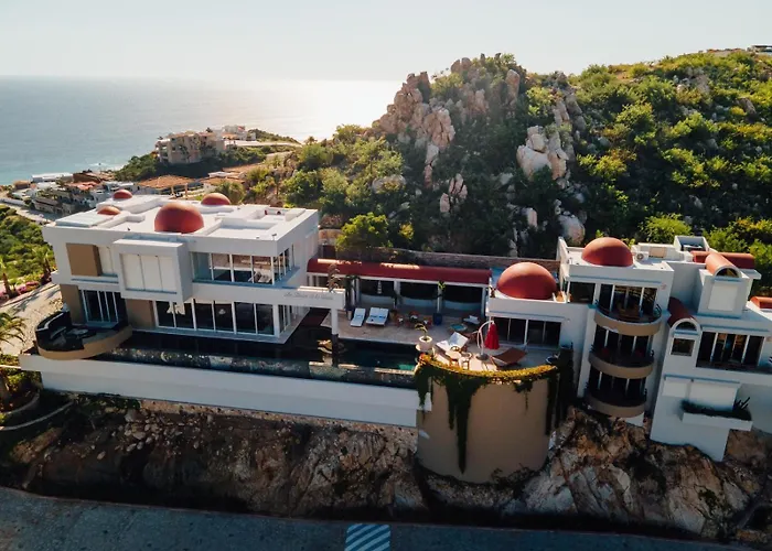 Pedregal Villa With 75-Ft Pool And Panoramic Views