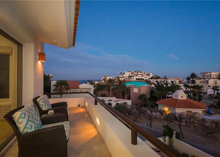 Saltwater Pool Private Villa With Ocean Views And Resort Access