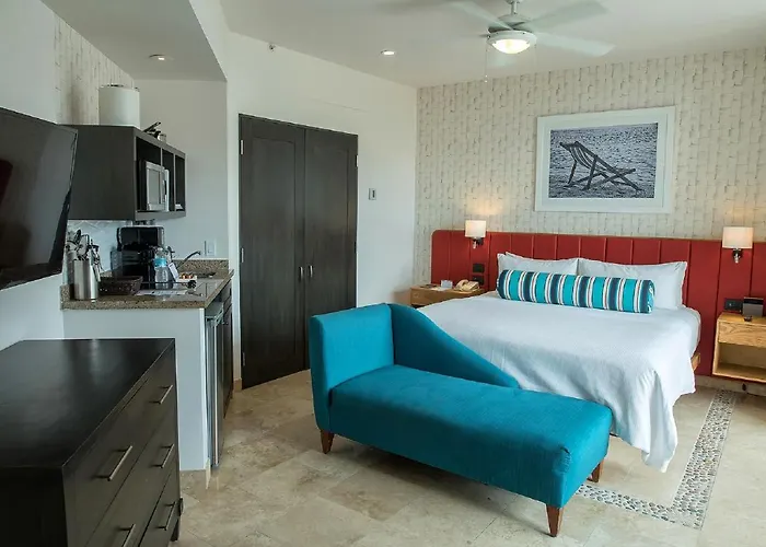 1 King Suite, In The Heart Of Cabo